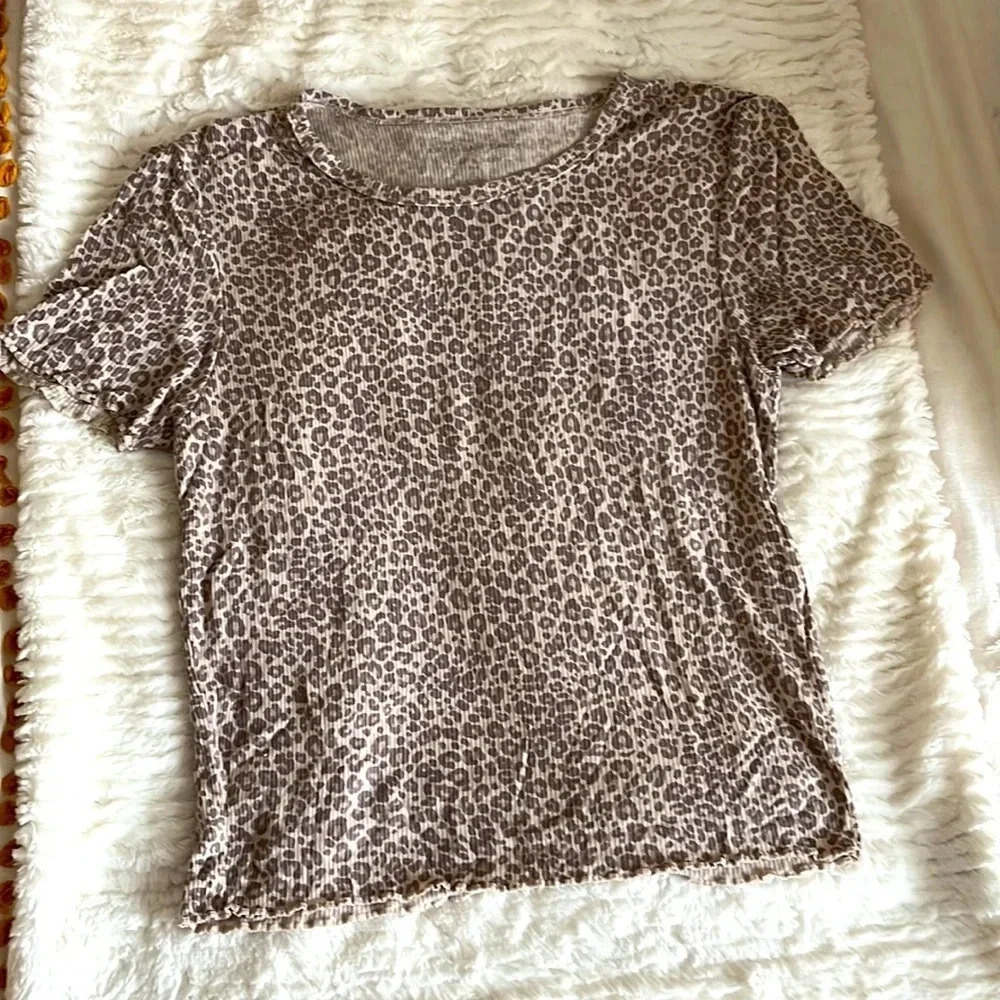 American Eagle Outfitters Soft & Sexy Rib Cheetah Print Ruffled trim Top - Picture 6 of 8